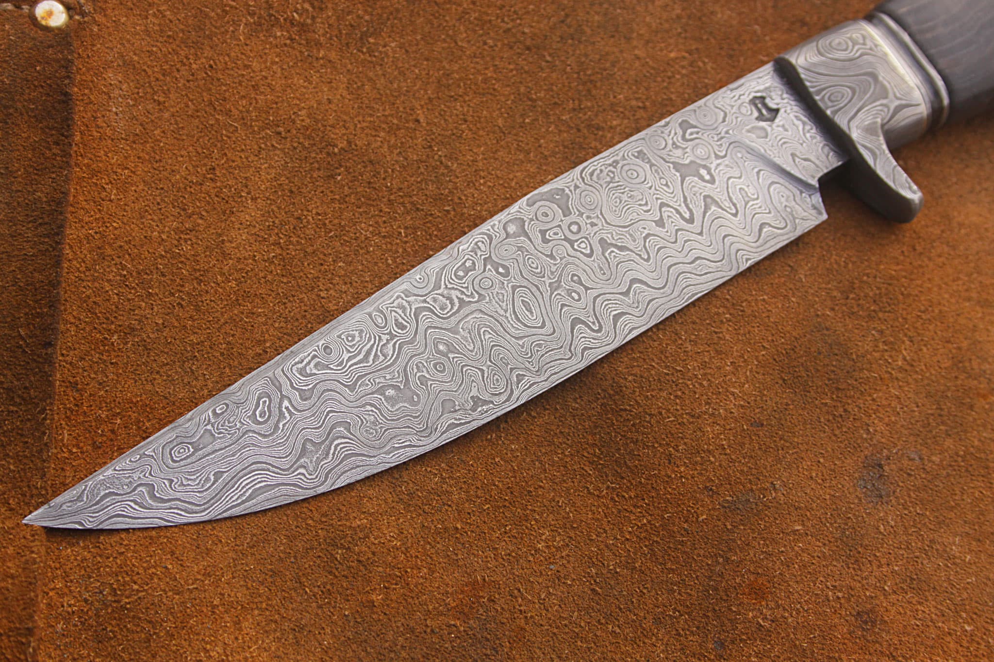 Traditionell-nordischer Puukko mit Holzgriff