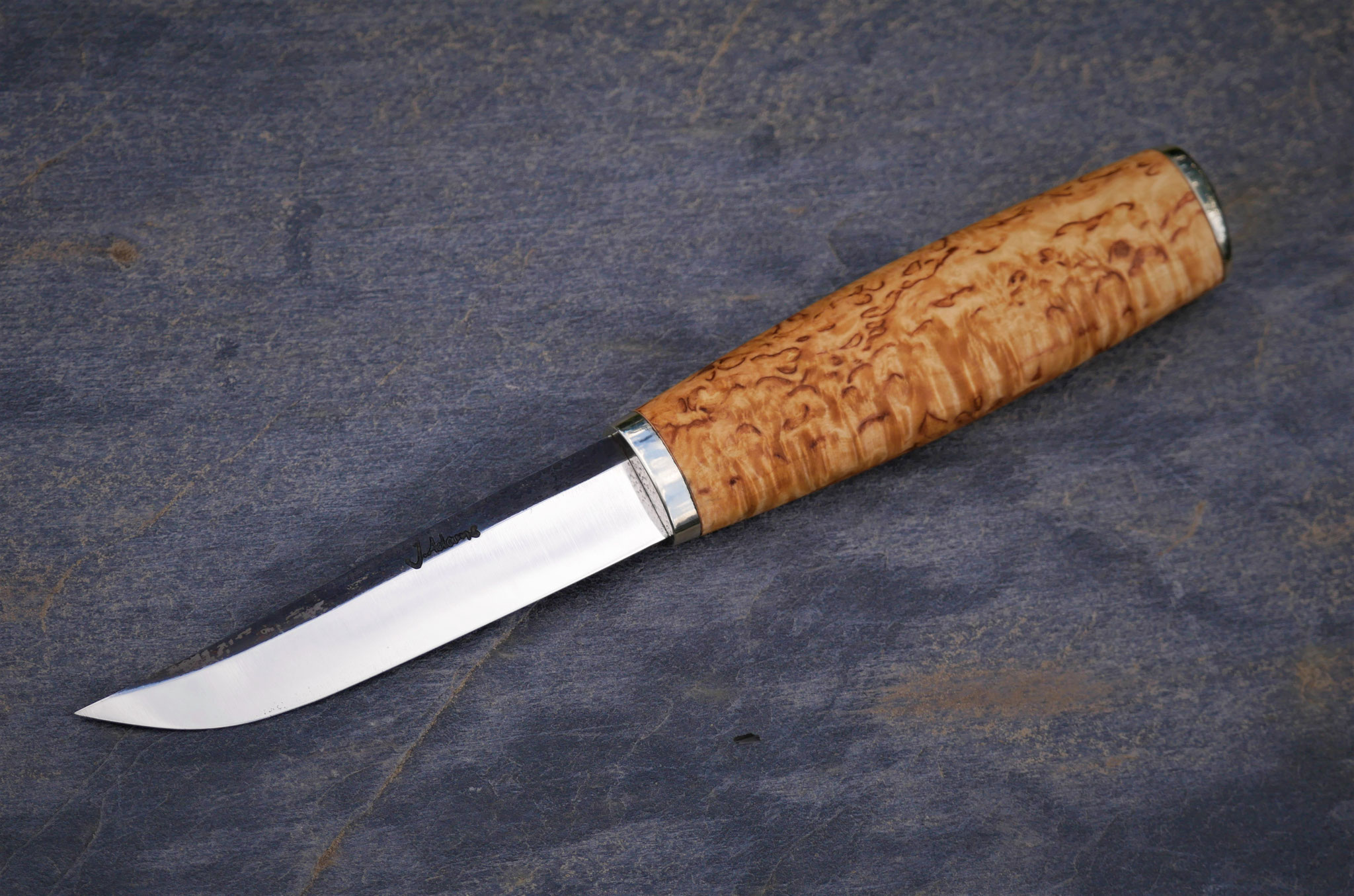 Puukko mit Wellenmuster-Klinge