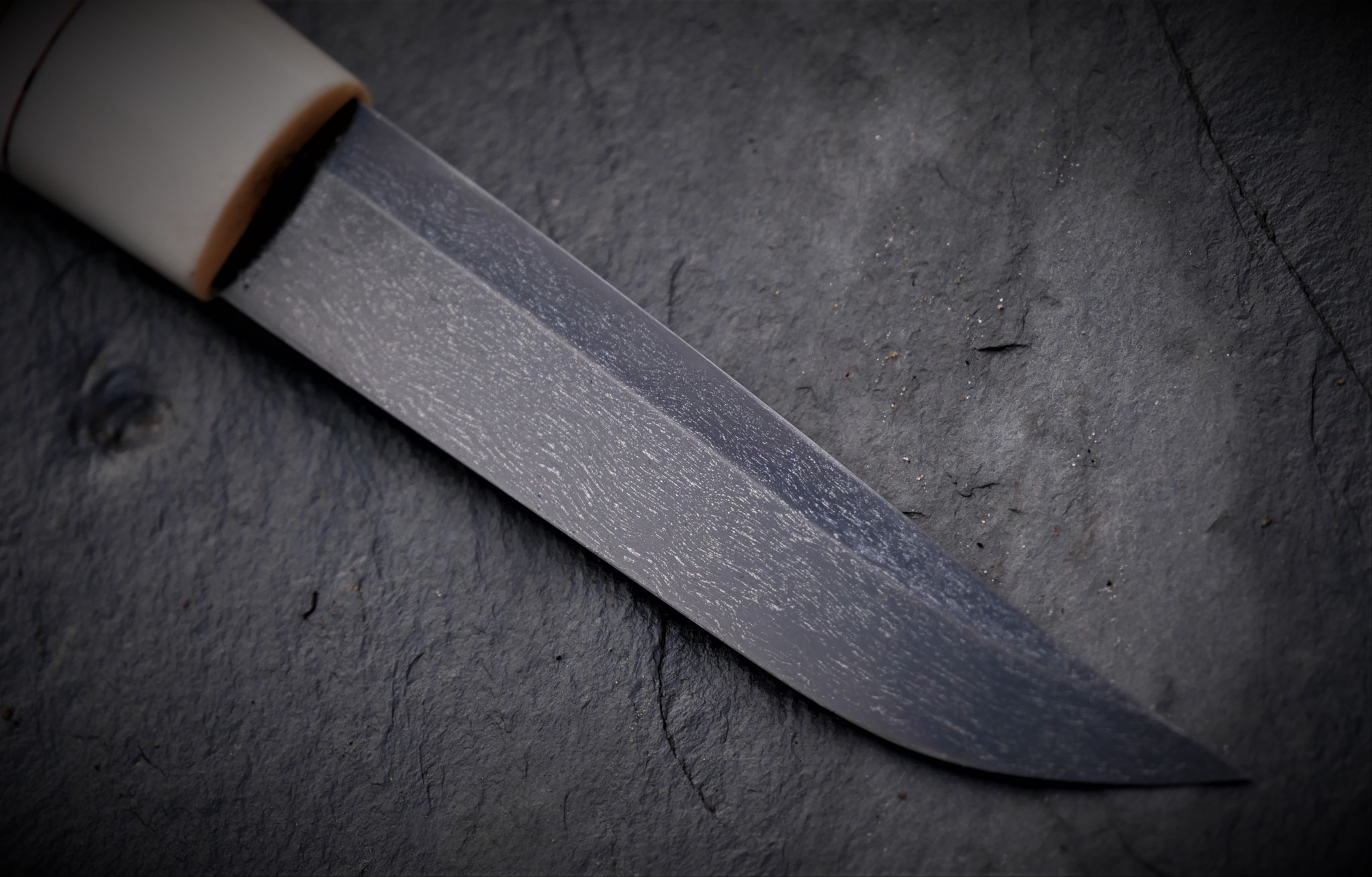 Puukko einfache schwarze Klinge