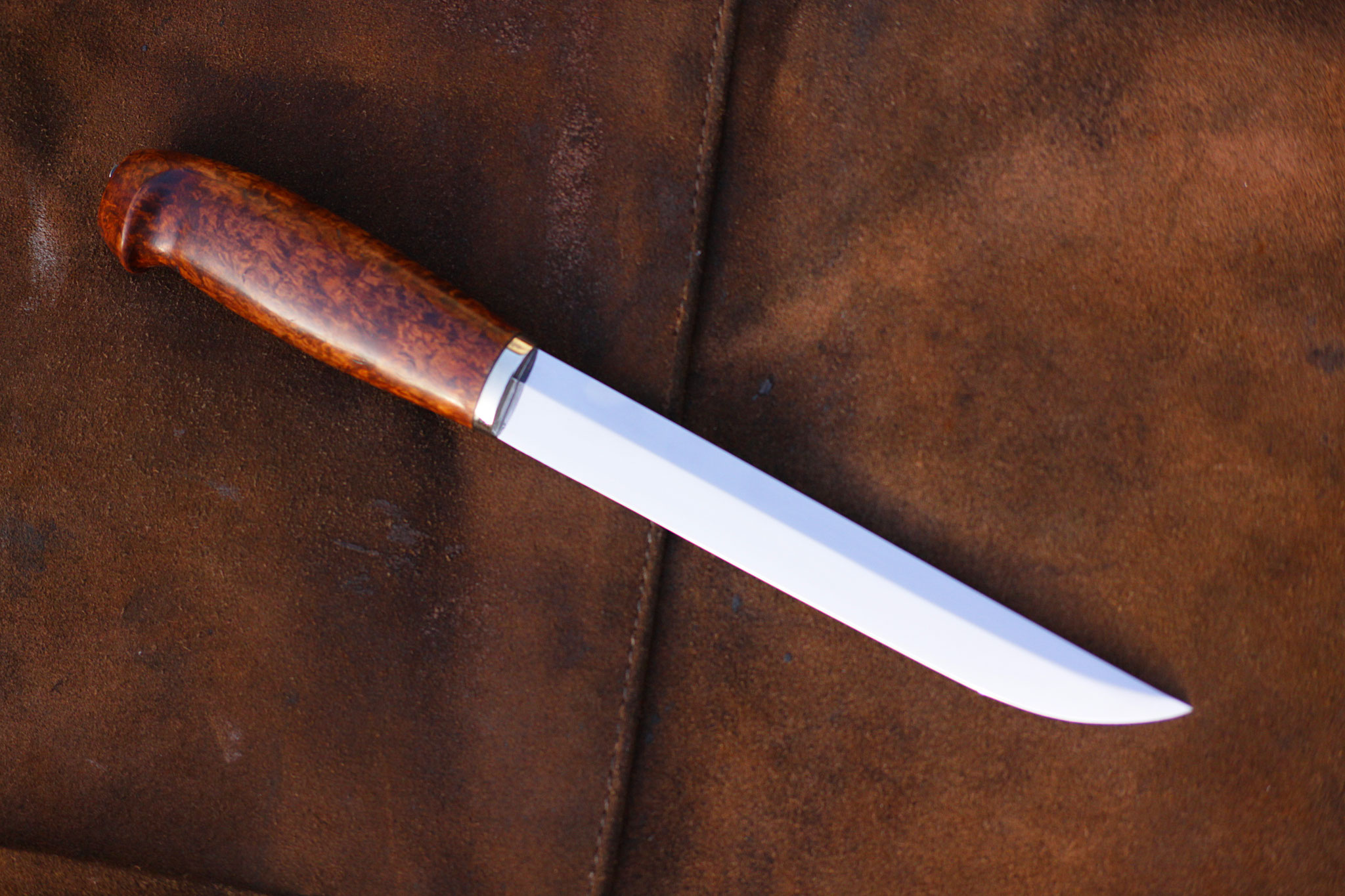 Jagdmesser mit Ledergriff