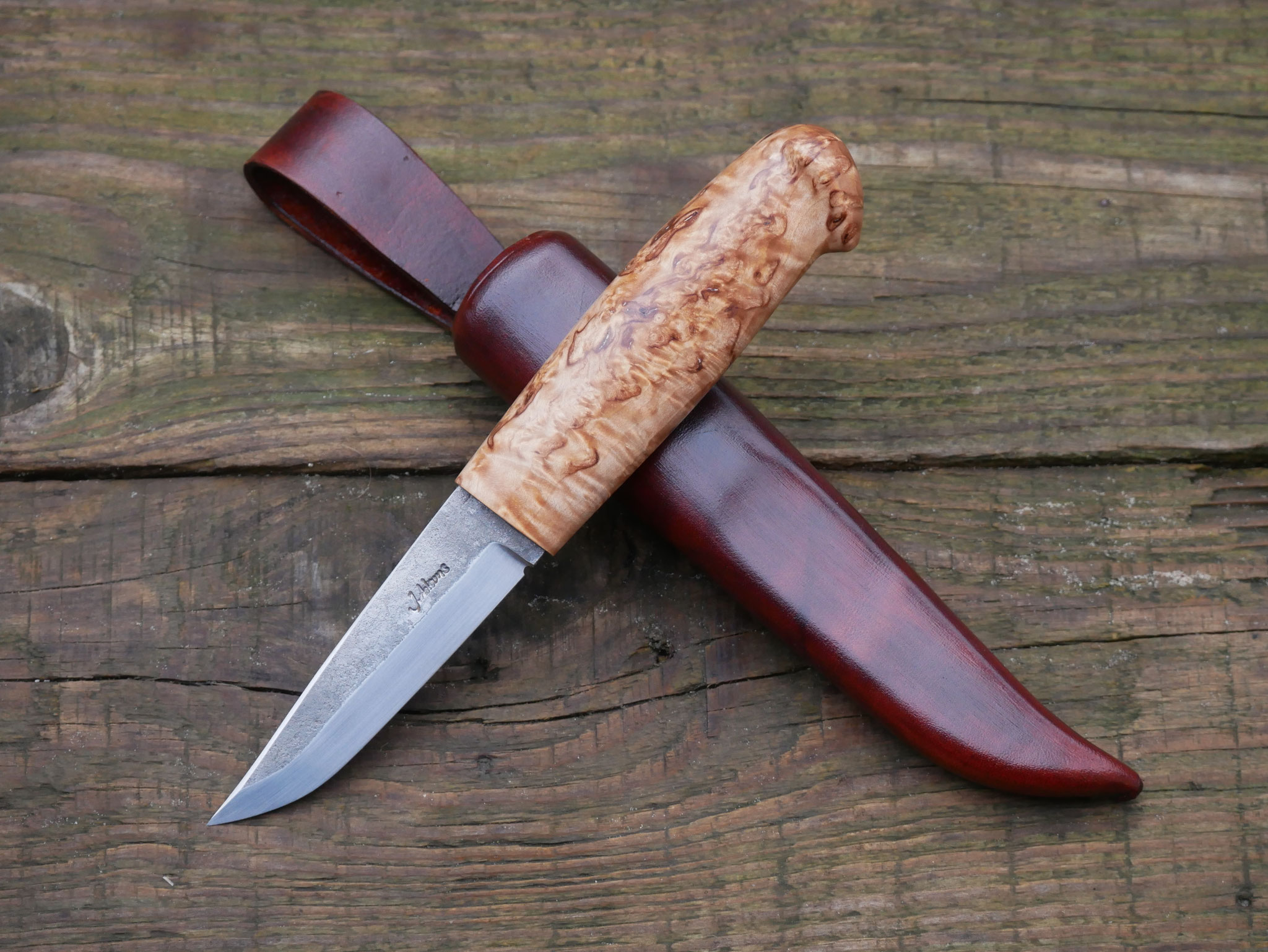 Puukko mit Holzgriff, einfaches Messer