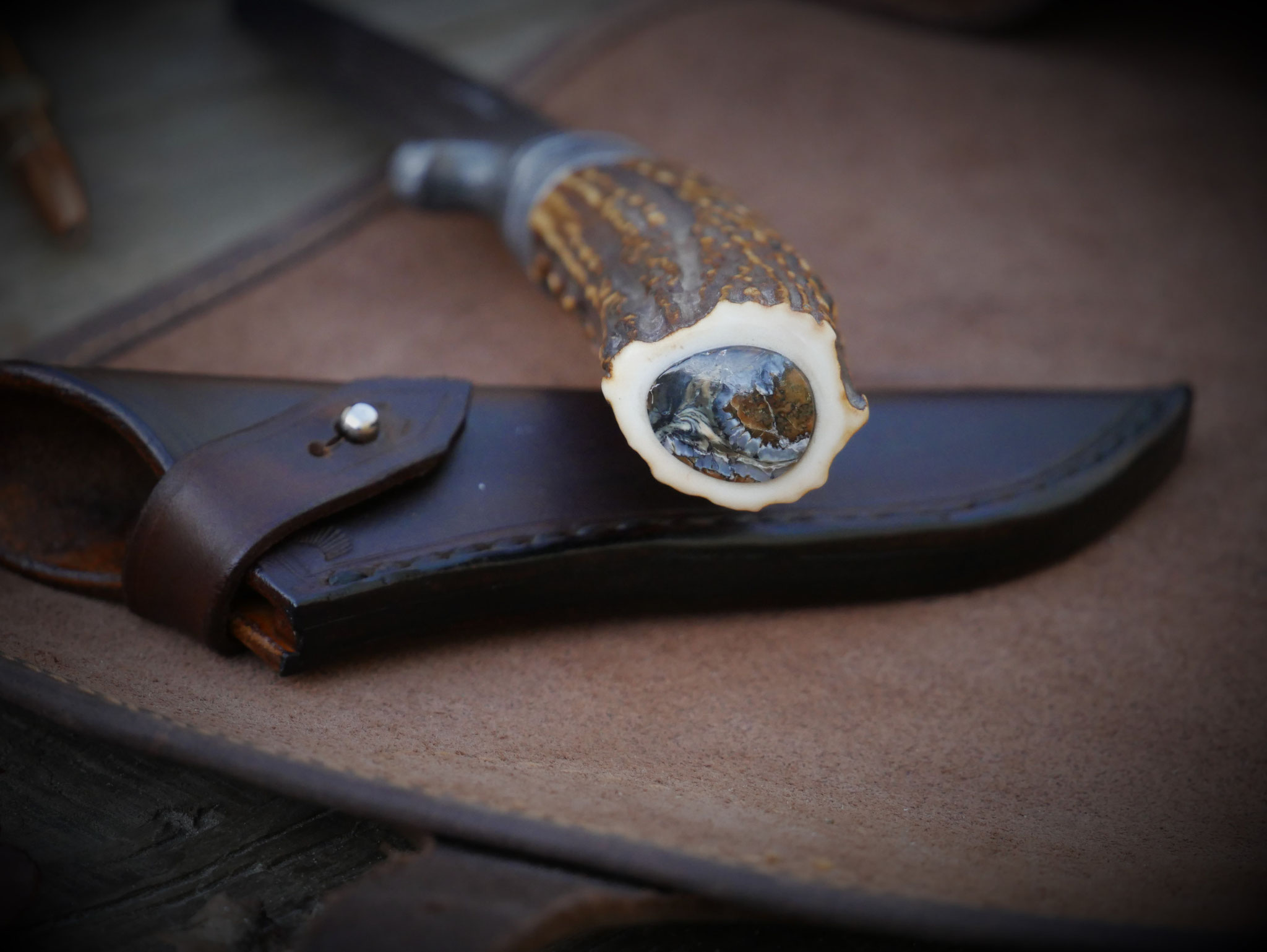 Nordischer Puukko mit Bandel-Griff