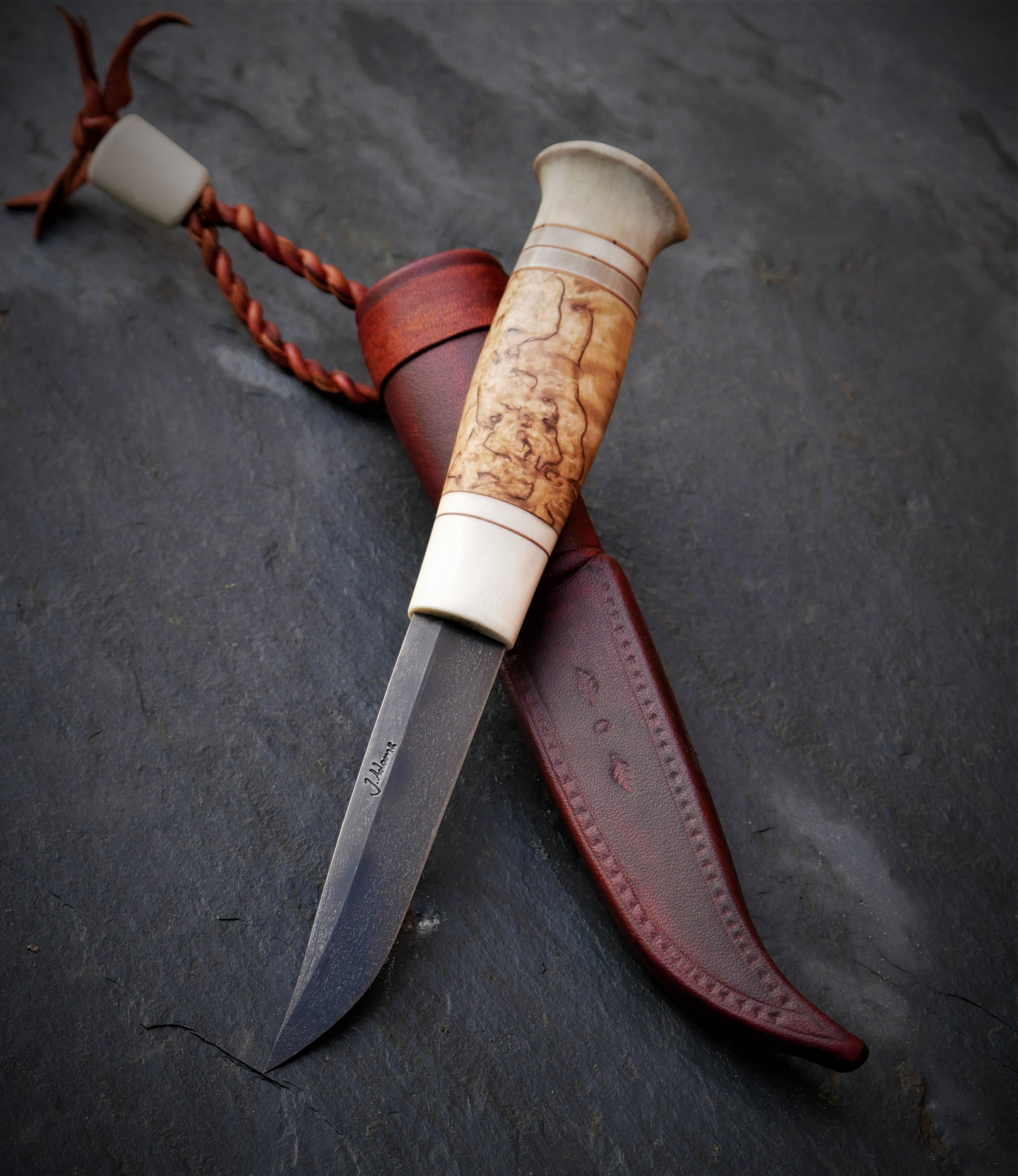 Damastmesser feines Wellenmuster