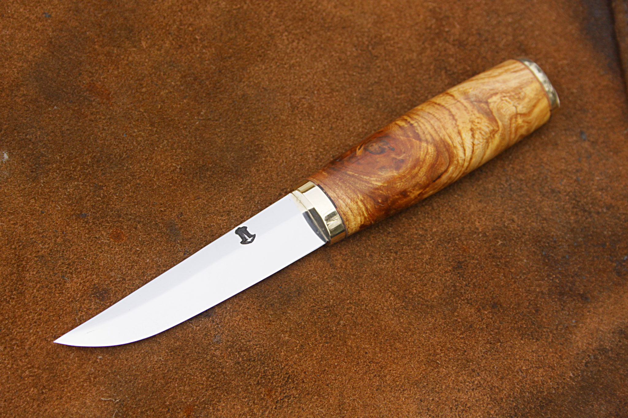 Damastmesser mit gravierter Klinge
