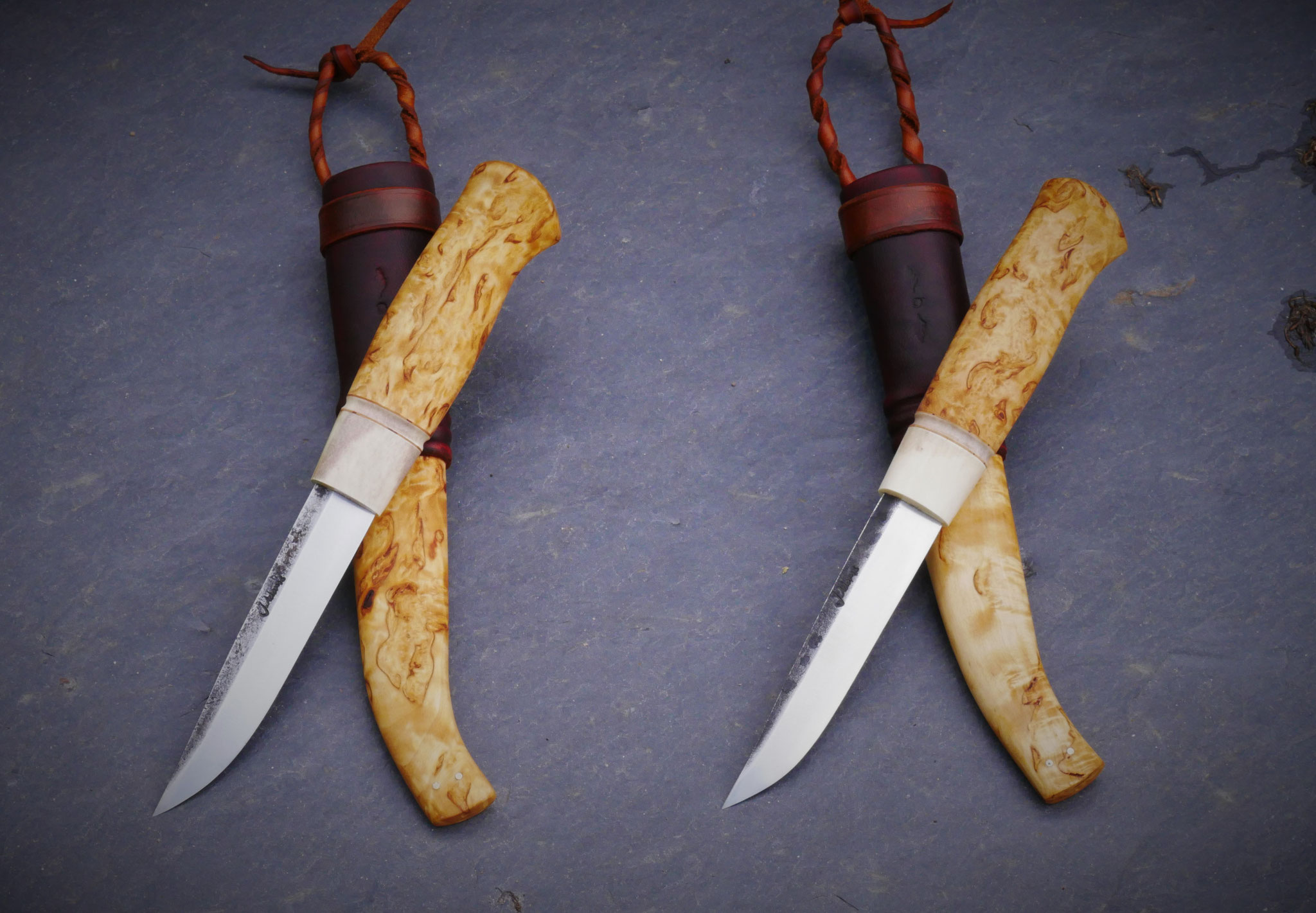 Brauner Puukko mit Holzgriff